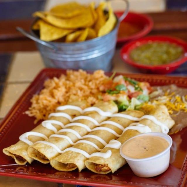 Tinga Taquitos (4).