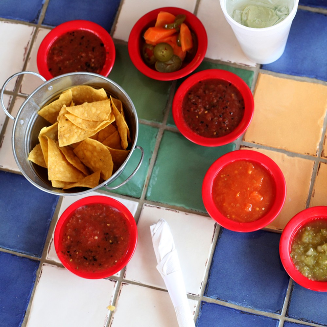 Salsa Roja (mild red salsa).