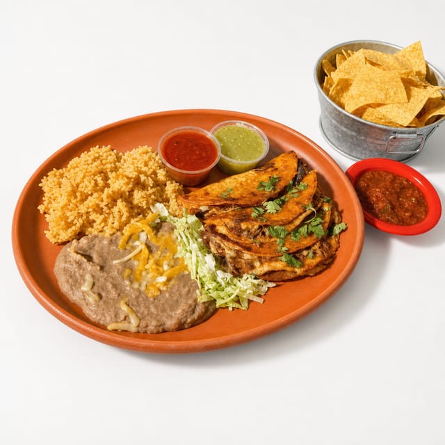 Quesabirria Tacos (3 per plate).